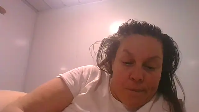 fulloferotic online show from 04/19/26, 06:10