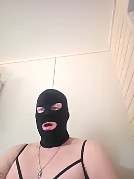 Snapshot of Papiercedbisex chatting on 04/03/26, 12:36 Papiercedbisex online show from 04/03/26, 12:36