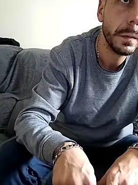 LoGaNfree88 online show from 02/18/25, 10:05