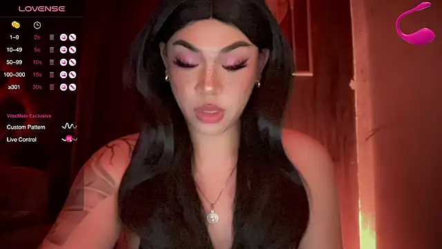 Snapshot of madam_agnes1 chatting on 07/23/26, 01:58 madam agnes1 online show from 07/23/26, 01:58