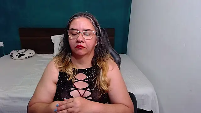 scaelettdubois online show from 11/16/25, 11:16