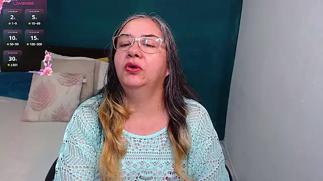 scaelettdubois online show from 01/11/26, 02:05