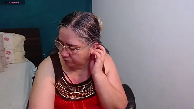 scaelettdubois online show from 06/07/26, 10:02