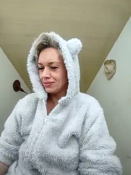 Snapshot of sexymarilyncolombia chatting on 02/19/25, 12:22 sexymarilyncolombia online show from 02/19/25, 12:22