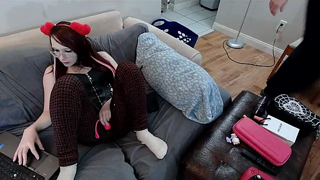 EmoDream1998 online show from 02/14/25, 08:48