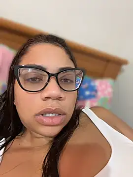 Snapshot of morenadabuceta chatting on 06/15/26, 12:18 morenadabuceta online show from 06/15/26, 12:18