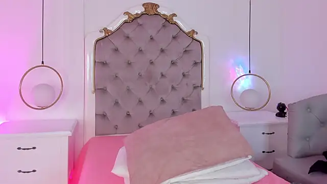 Meredit Lane online show from 11/04/25, 07:02