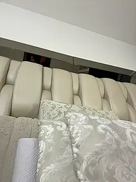 ALISSON FOXXX1 online show from 04/21/26, 10:56