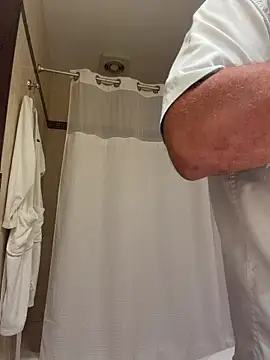 Snapshot of JonJ0 chatting on 02/12/26, 01:11 JonJ0 online show from 02/12/26, 01:11