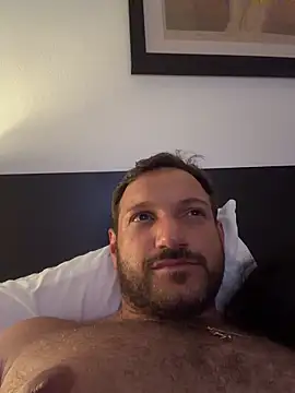 Snapshot of JonJ0 chatting on 02/15/26, 01:57 JonJ0 online show from 02/15/26, 01:57