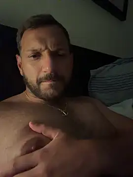 Snapshot of JonJ0 chatting on 02/19/26, 03:35 JonJ0 online show from 02/19/26, 03:35