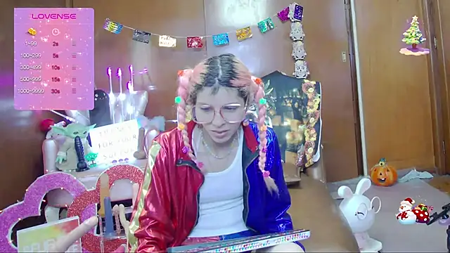 Skinygirl online show from 10/29/25, 10:00