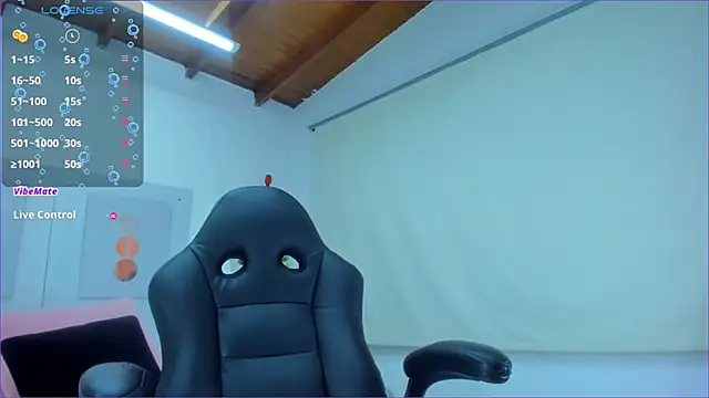 Snapshot of AlessiaMarcu- chatting on 03/17/25, 07:24 AlessiaMarcu- online show from 03/17/25, 07:24