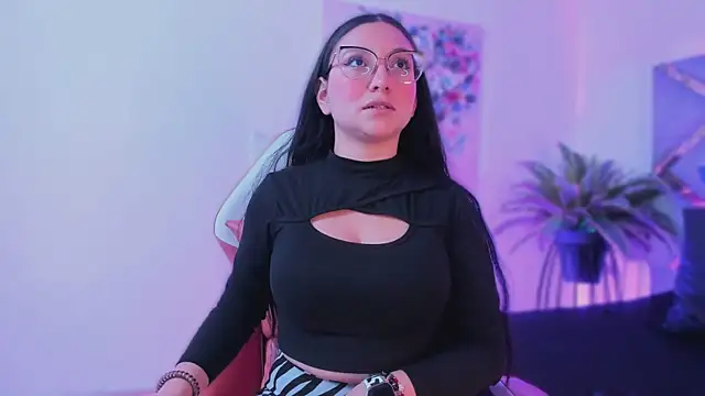 lucy neil online show from 01/15/26, 02:38