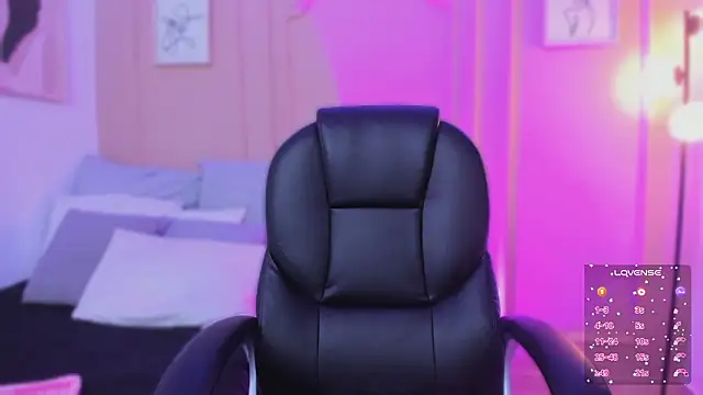 lucy neil online show from 02/03/26, 07:24