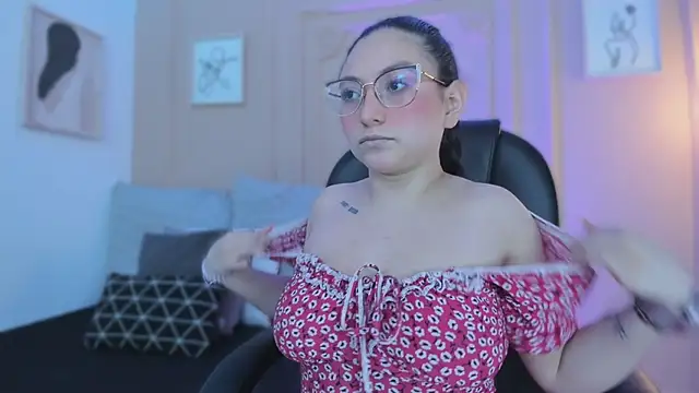 lucy neil online show from 03/13/26, 02:29