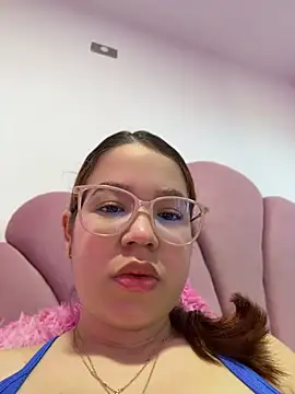 Lucyklein2022 online show from 07/24/26, 01:53