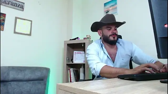 Snapshot of cowboyht chatting on 05/04/26, 04:52 cowboyht online show from 05/04/26, 04:52