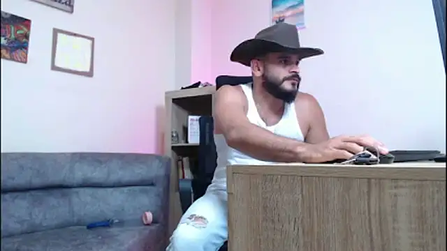 Snapshot of cowboyht chatting on 05/06/26, 12:21 cowboyht online show from 05/06/26, 12:21