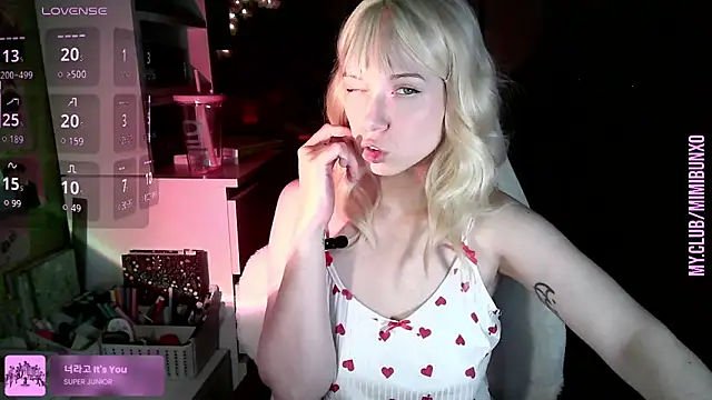 Snapshot of freya_sunny chatting on 06/14/26, 05:09 freya sunny online show from 06/14/26, 05:09