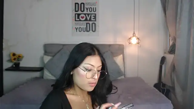 vaness weet online show from 01/07/25, 07:59