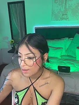 vaness weet online show from 01/12/25, 11:15