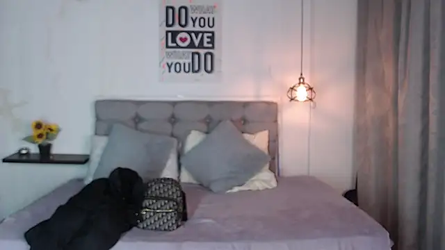 vaness weet online show from 01/16/25, 01:48