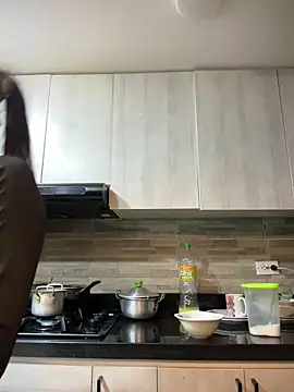 vaness weet online show from 03/03/25, 03:19