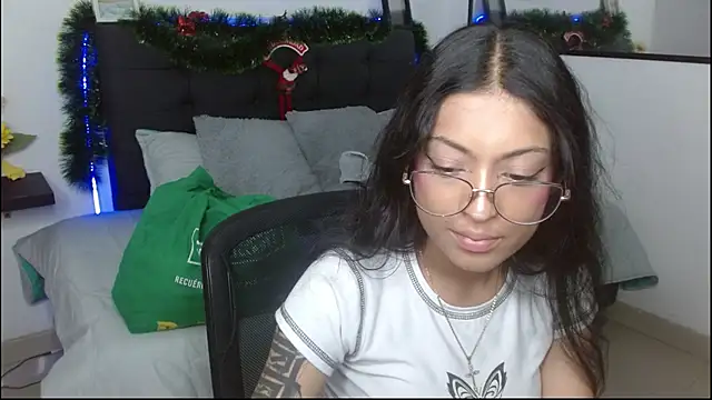 vaness weet online show from 12/21/25, 08:49