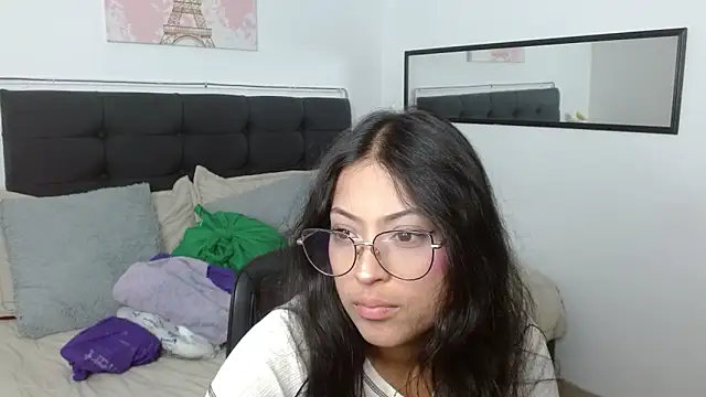 Snapshot of vaness_weet chatting on 05/08/26, 07:52 vaness weet online show from 05/08/26, 07:52