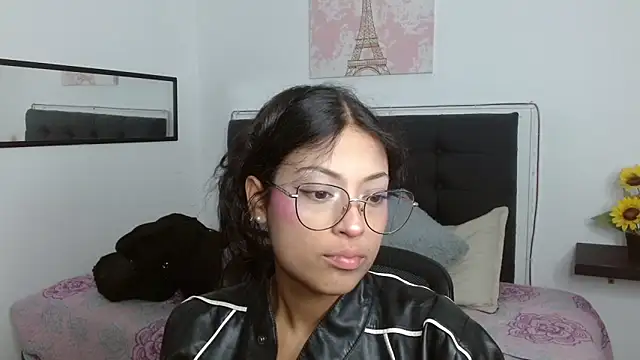 Snapshot of vaness_weet chatting on 06/01/26, 08:32 vaness weet online show from 06/01/26, 08:32