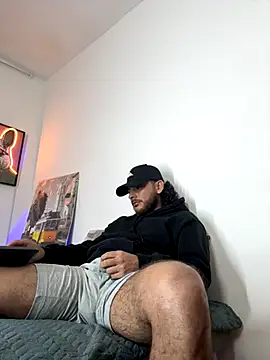 tuyo1995 online show from 11/04/25, 03:27