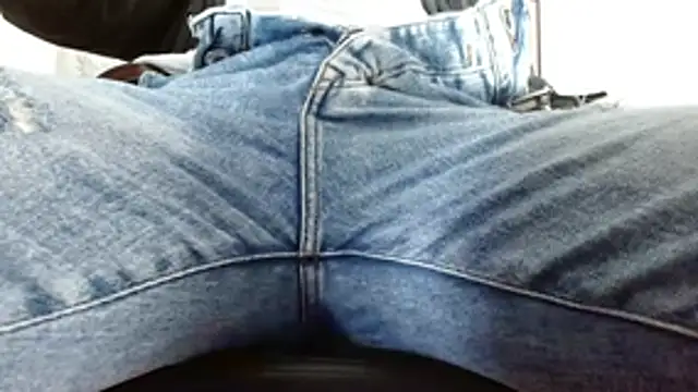 tuyo1995 online show from 04/10/26, 04:44