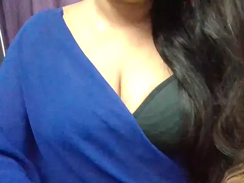 Snapshot of Roopshikha39 chatting on 06/07/26, 06:33 Roopshikha39 online show from 06/07/26, 06:33