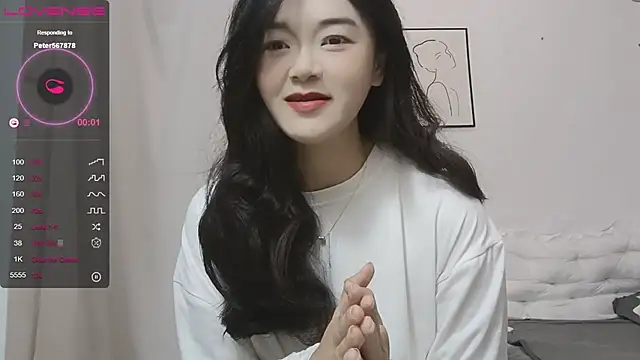 QiuPeiPeimmm online show from 12/24/24, 02:12