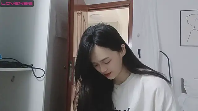 QiuPeiPeimmm online show from 02/12/25, 06:29