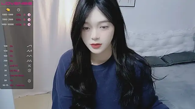 QiuPeiPeimmm online show from 02/19/25, 11:28