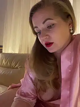 Snapshot of Lady__Maria chatting on 12/10/24, 06:38 Lady Maria online show from 12/10/24, 06:38