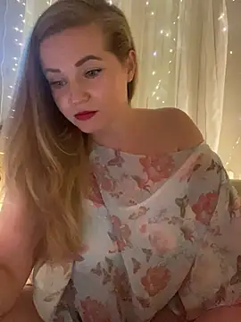 Snapshot of Lady__Maria chatting on 12/22/24, 10:36 Lady Maria online show from 12/22/24, 10:36