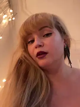 Snapshot of Lady__Maria chatting on 03/12/25, 04:46 Lady Maria online show from 03/12/25, 04:46