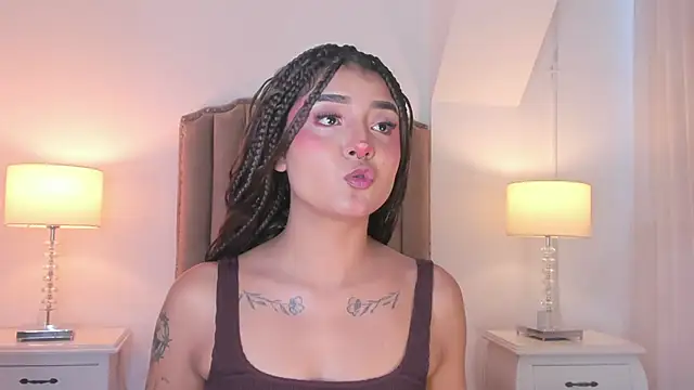 Emma Torres   online show from 01/12/26, 11:59