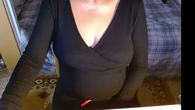 Snapshot of MysteryLadyxXx chatting on 10/22/25, 06:57 MysteryLadyxXx online show from 10/22/25, 06:57