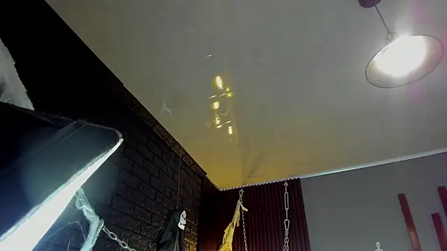 Snapshot of annie_barozzi chatting on 10/20/25, 01:22 annie barozzi online show from 10/20/25, 01:22