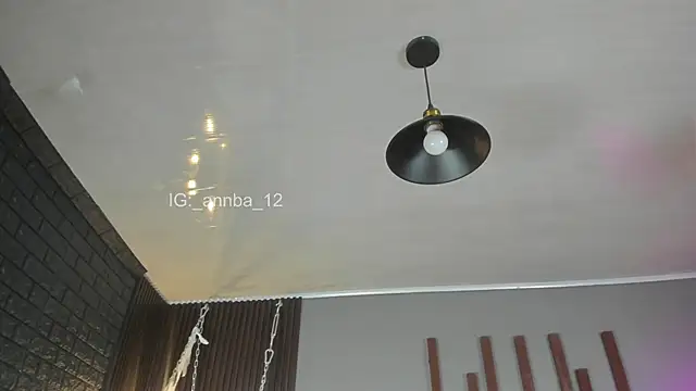 Snapshot of annie_barozzi chatting on 10/29/25, 01:24 annie barozzi online show from 10/29/25, 01:24