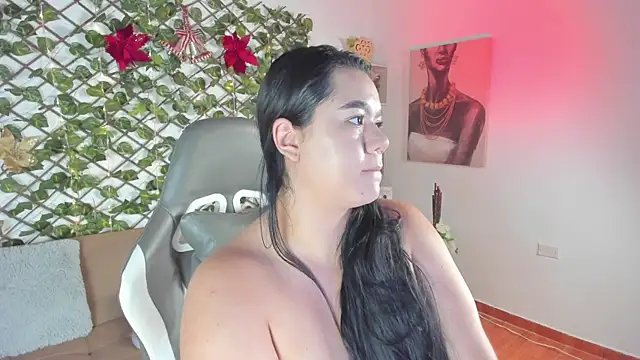 Snapshot of annie_barozzi chatting on 11/14/25, 01:32 annie barozzi online show from 11/14/25, 01:32