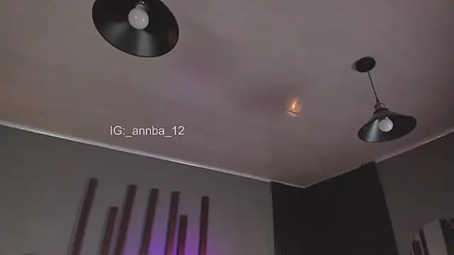 Snapshot of annie_barozzi chatting on 11/17/25, 01:28 annie barozzi online show from 11/17/25, 01:28