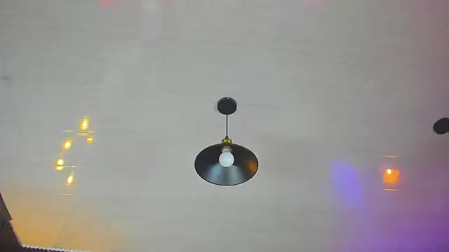 Snapshot of annie_barozzi chatting on 11/21/25, 01:32 annie barozzi online show from 11/21/25, 01:32