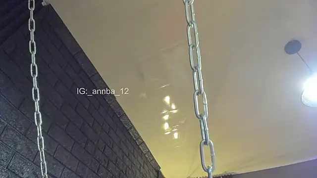 Snapshot of annie_barozzi chatting on 12/15/25, 01:04 annie barozzi online show from 12/15/25, 01:04