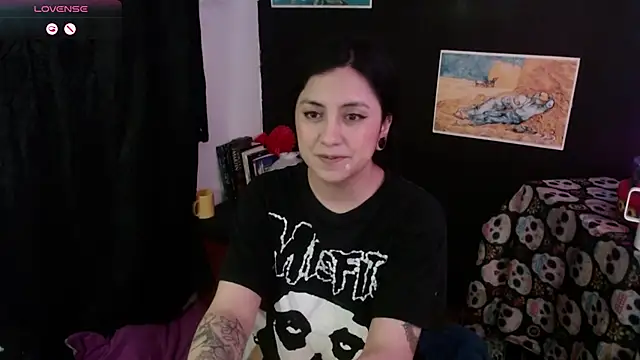 Snapshot of AbsentaVert chatting on 11/27/25, 12:24 AbsentaVert online show from 11/27/25, 12:24