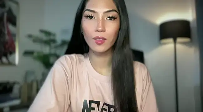 Bella Gordon online show from 02/24/25, 10:26